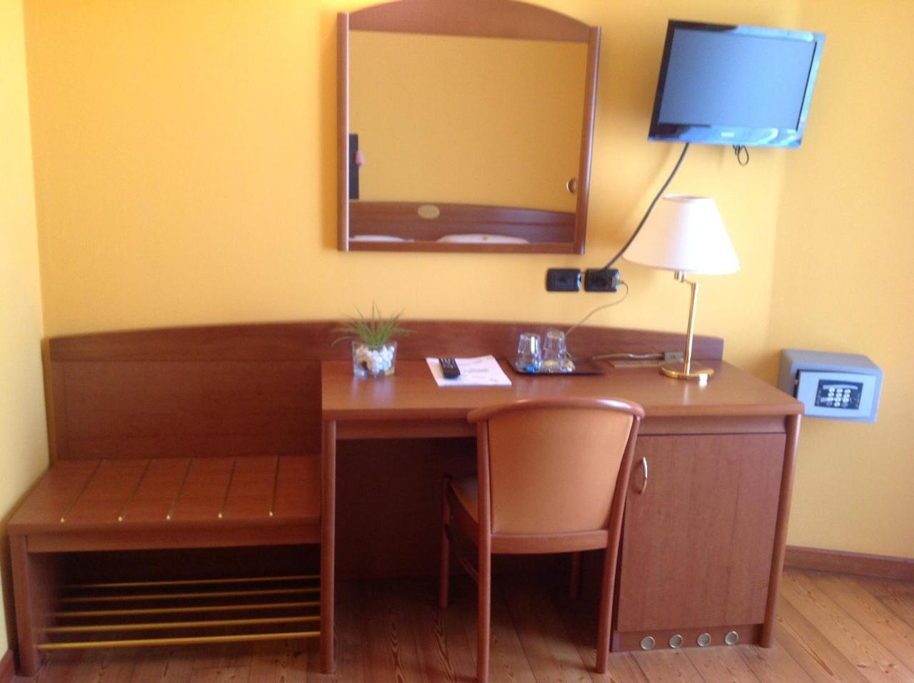 Hotel Ca' Nova ***s Garda (Verona)